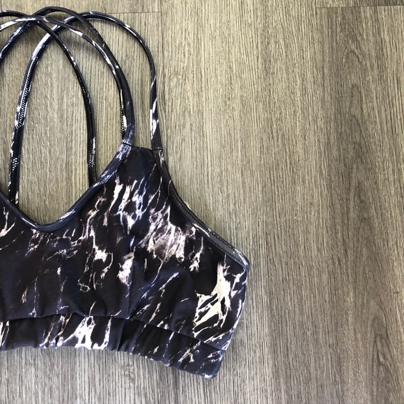 Salty Honey Marble Black & White Double Strap Sportsbra - Picture 3 of 6